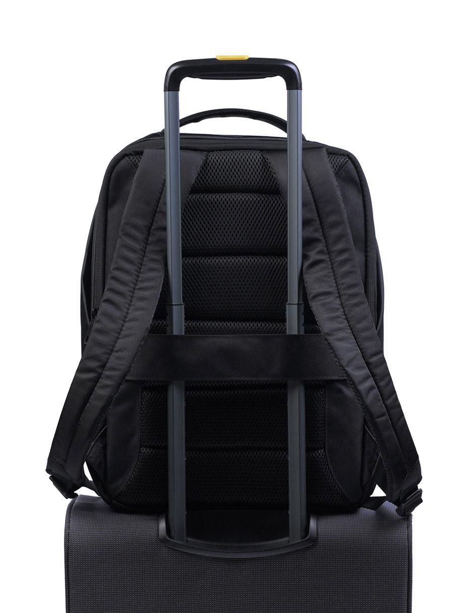 Mochila con portalaptop 6