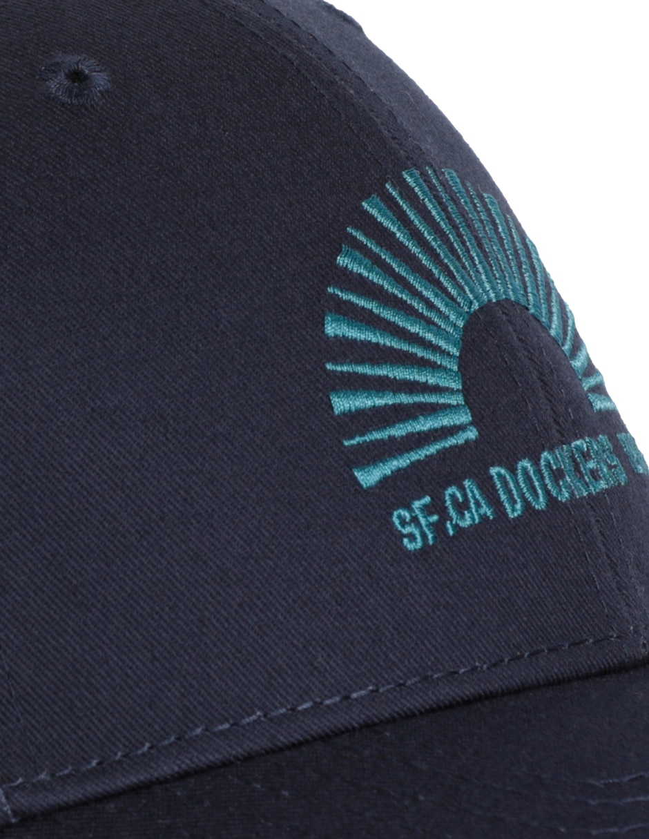 Gorra con visera curva hebilla Dockers infantil