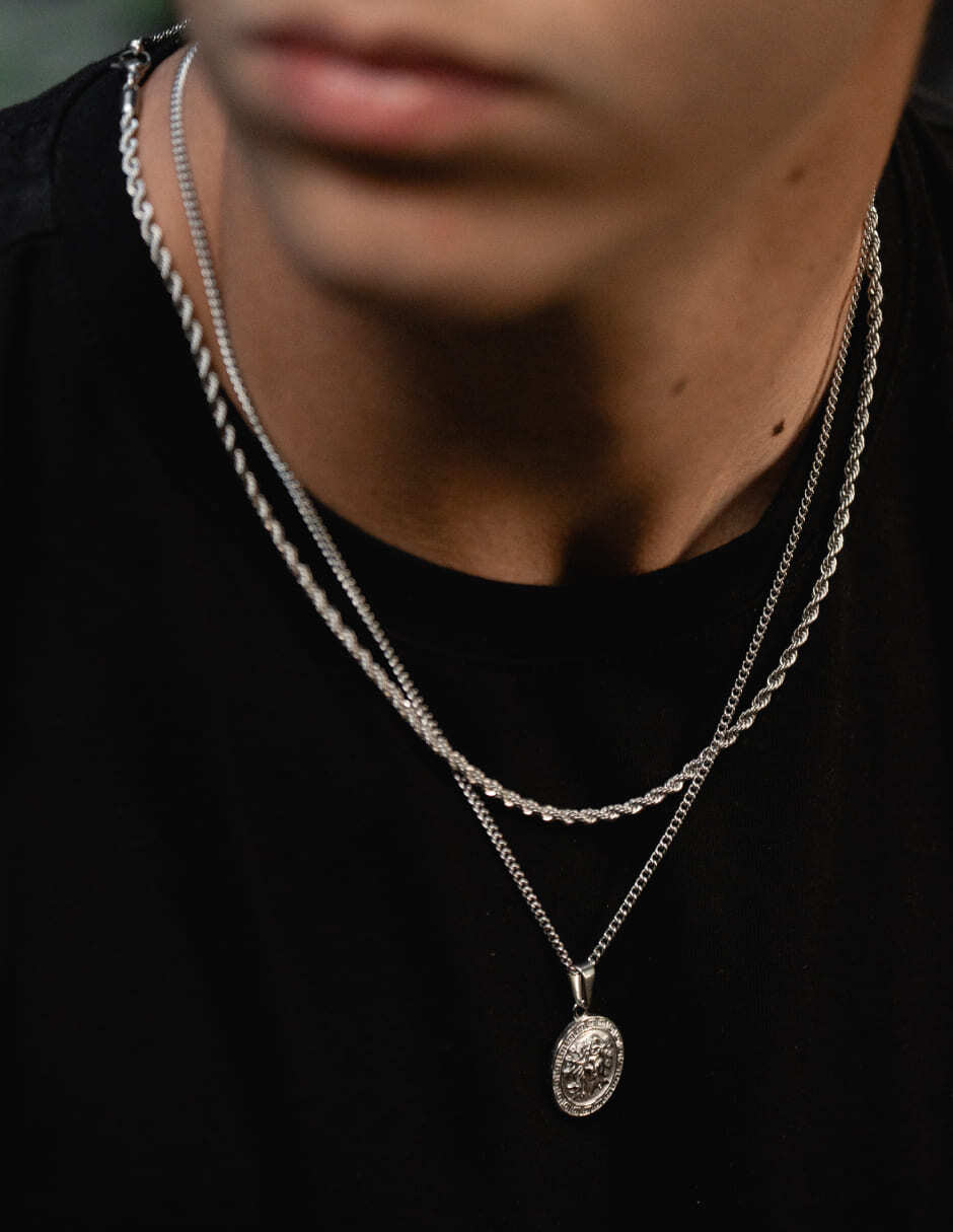 Collar circular Medusa 3