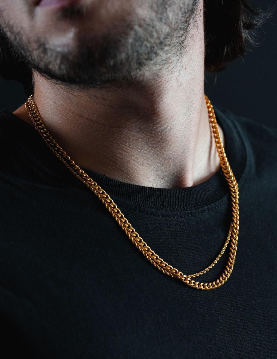 Collar Cubana con acabado baño de oro 18 K 4