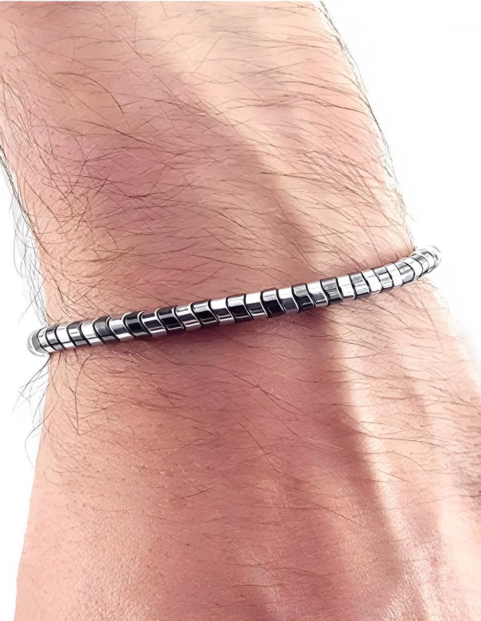 Pulsera con acabado brillante