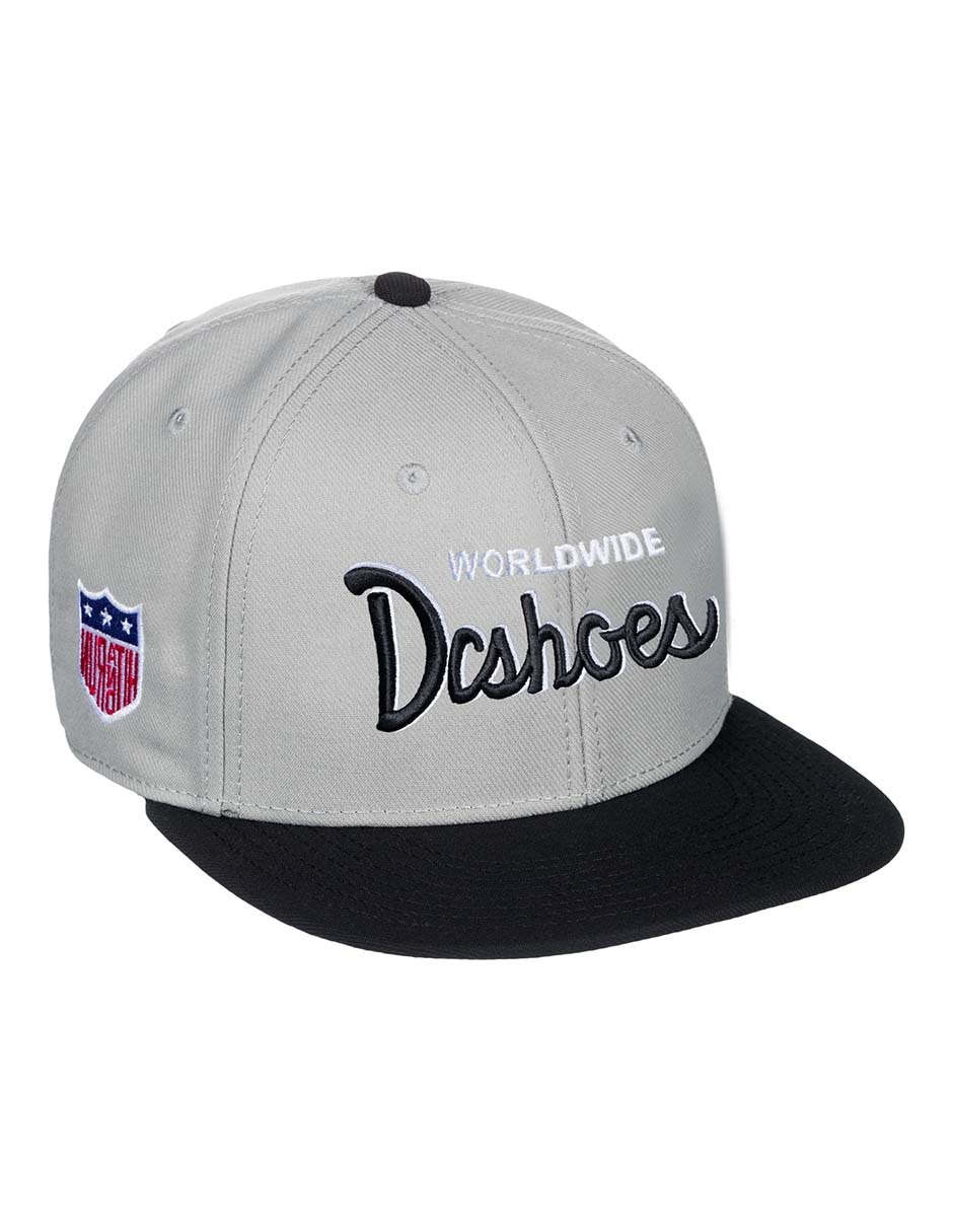 Gorra con visera plana snapback para hombre 6