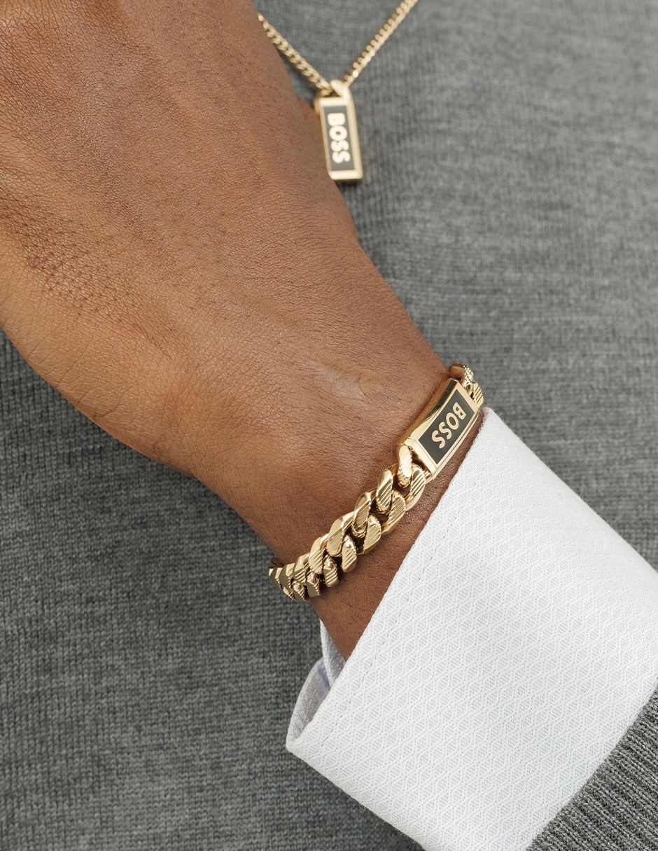 Brazalete Kassy Emblem con acabado brillante
