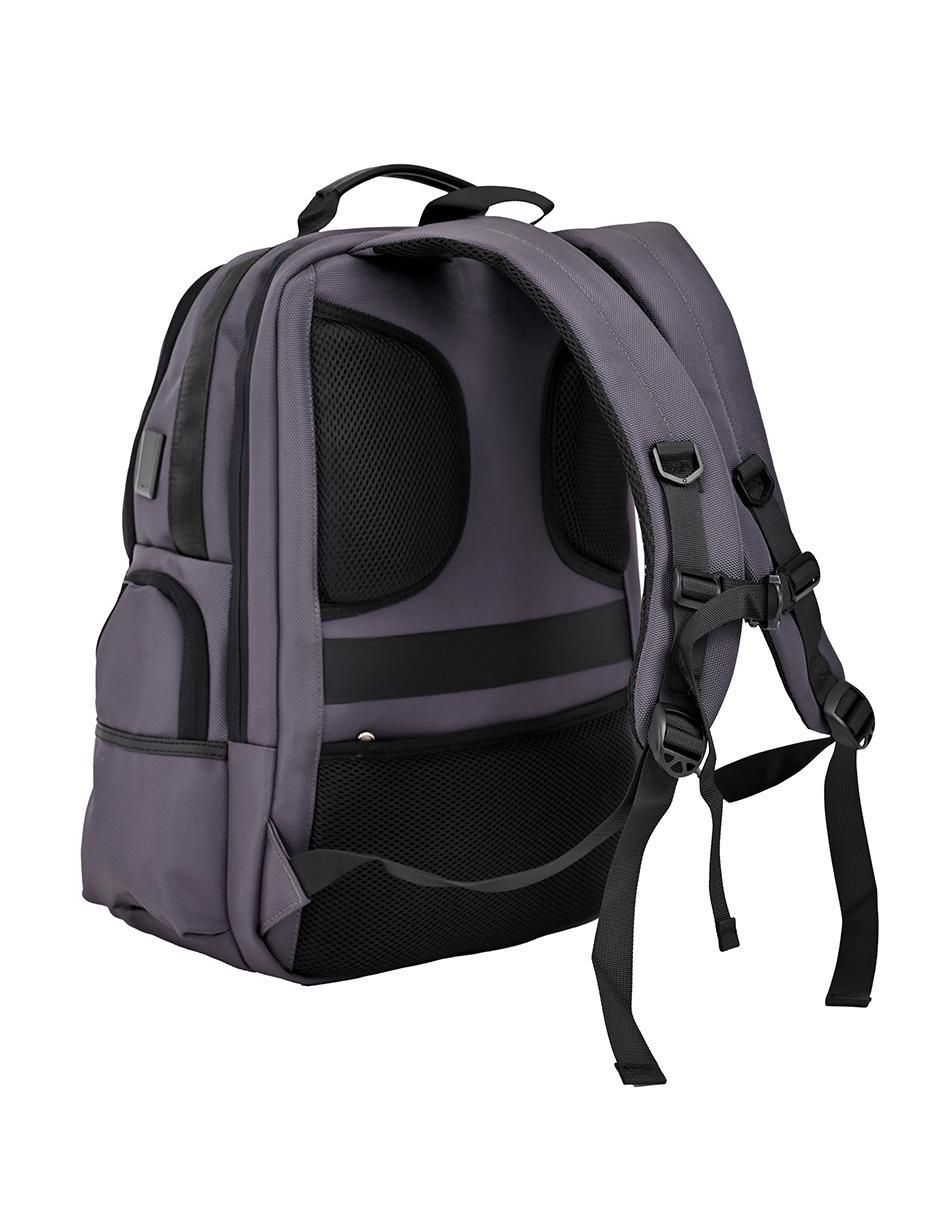 Mochila con portalaptop 7
