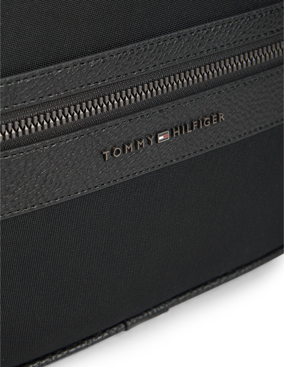 Bolsa crossbody TH Repreve para hombre 4