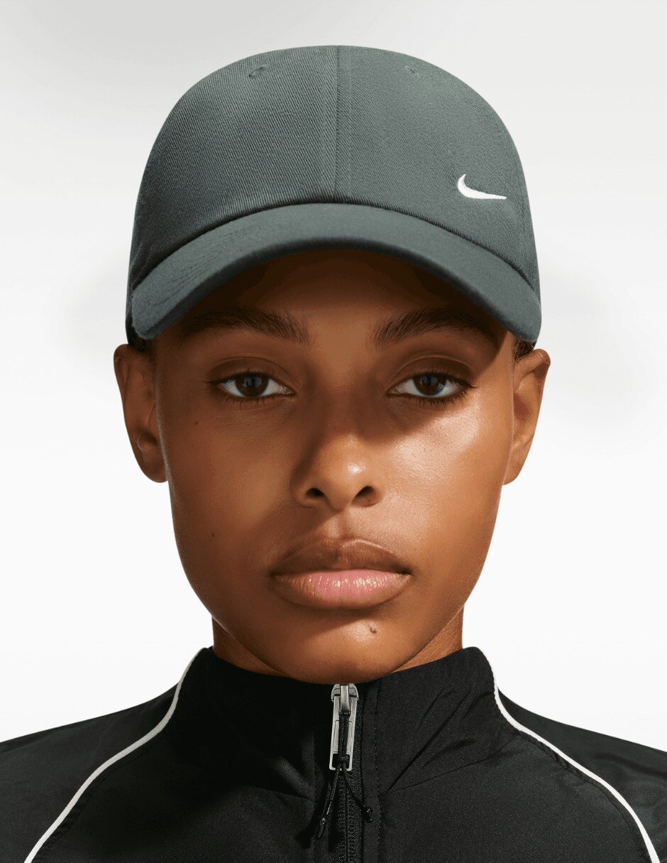 Gorra con visera curva casual u club u cb sm swsh l unisex 3
